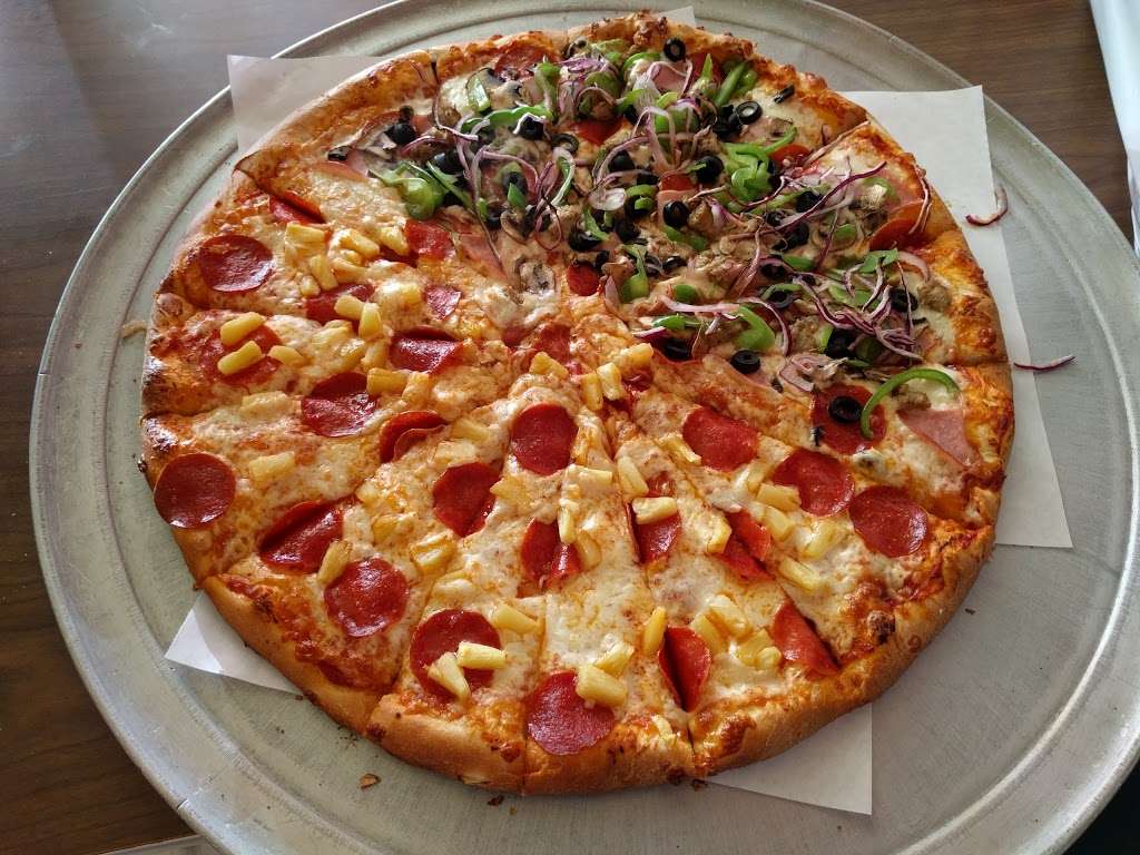 Tonys Pizza | 820 Willow Rd, Menlo Park, CA 94025, USA | Phone: (650) 853-0860