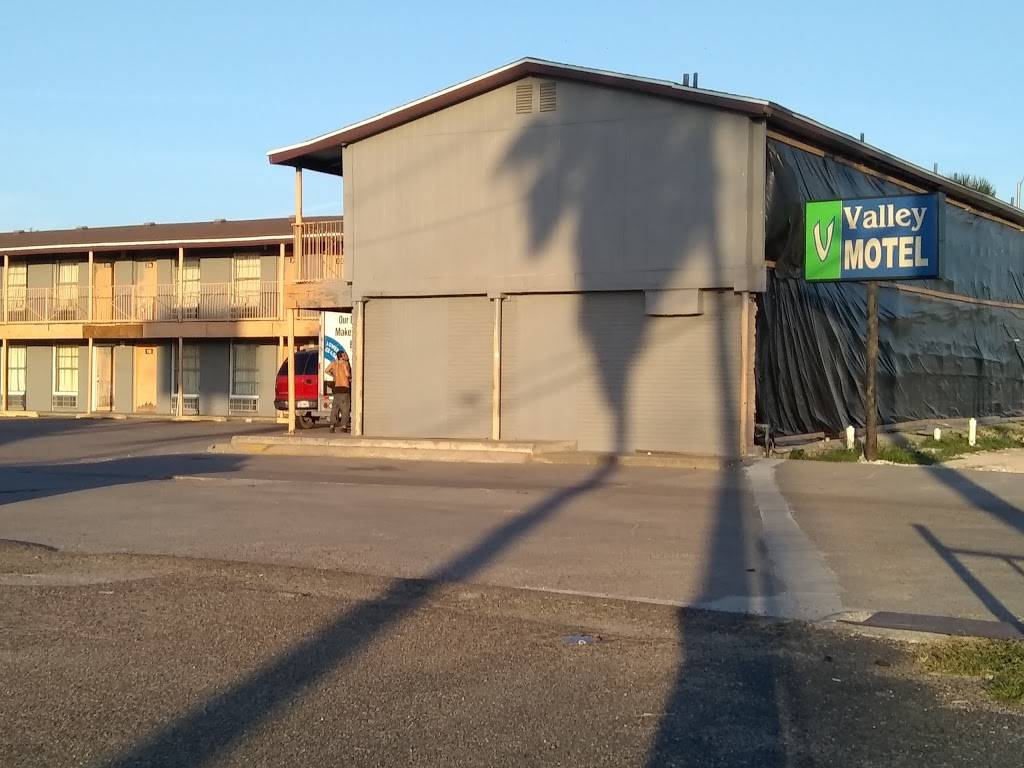 Valley Motel | 5300 Leopard St, Corpus Christi, TX 78408 | Phone: (361) 289-5050