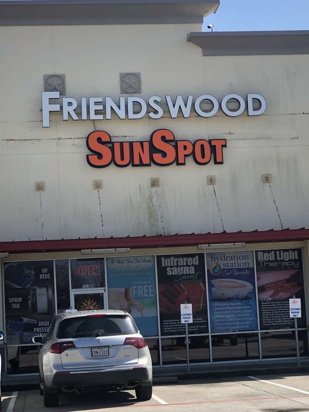 Friendswood Sun Spot | 709 W Parkwood Ave Suite D, Friendswood, TX 77546, USA | Phone: (281) 482-8826