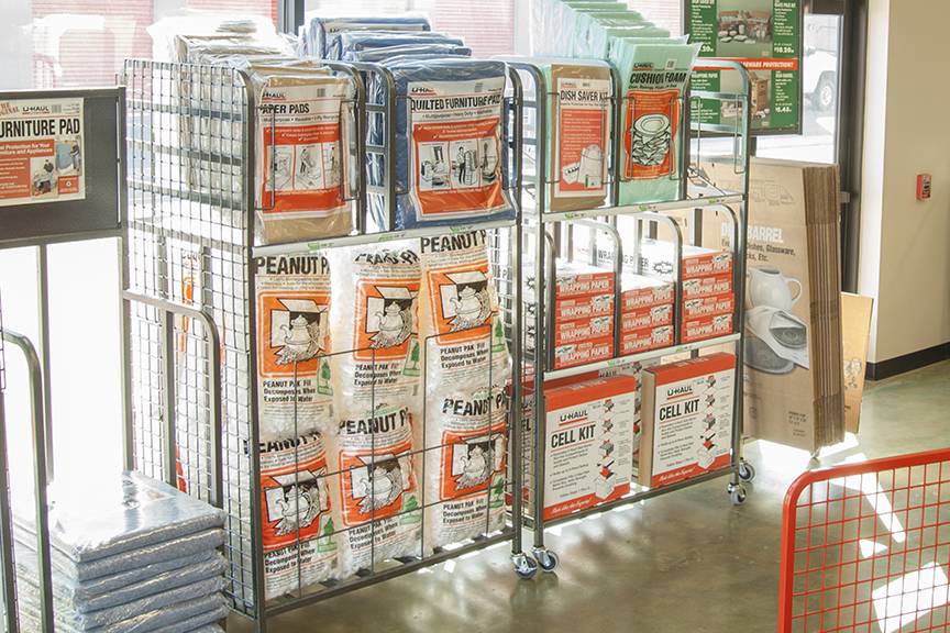 U-Haul Moving & Storage at Automall | 4655 N Oracle Rd, Tucson, AZ 85705, USA | Phone: (520) 575-5373