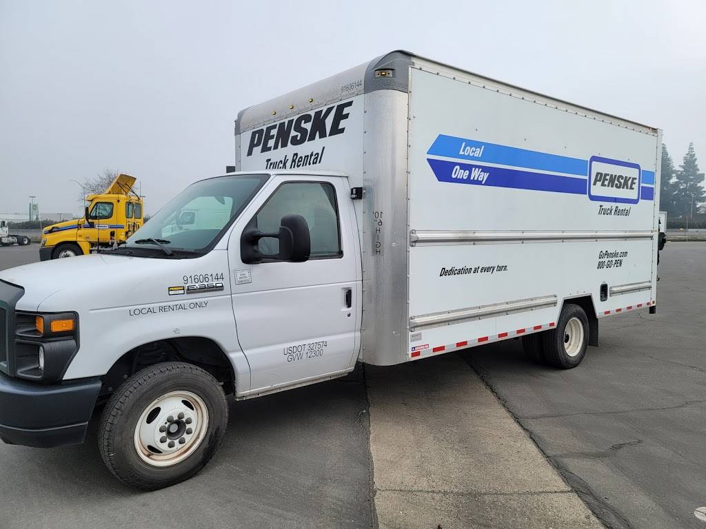 Penske Truck Rental | 3080 E Malaga Ave, Fresno, CA 93725, USA | Phone: (559) 268-7000