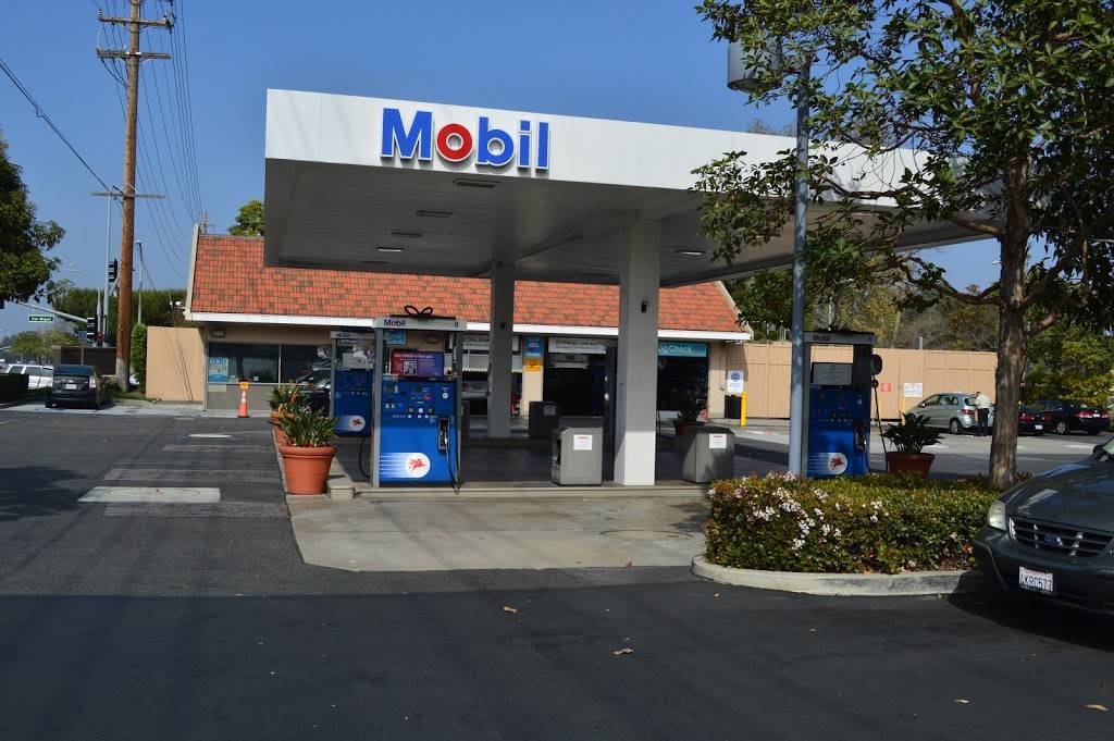 Harbor View Mobil Gas | 2500 San Joaquin Hills Rd, Corona Del Mar, CA 92625, USA | Phone: (949) 640-2561