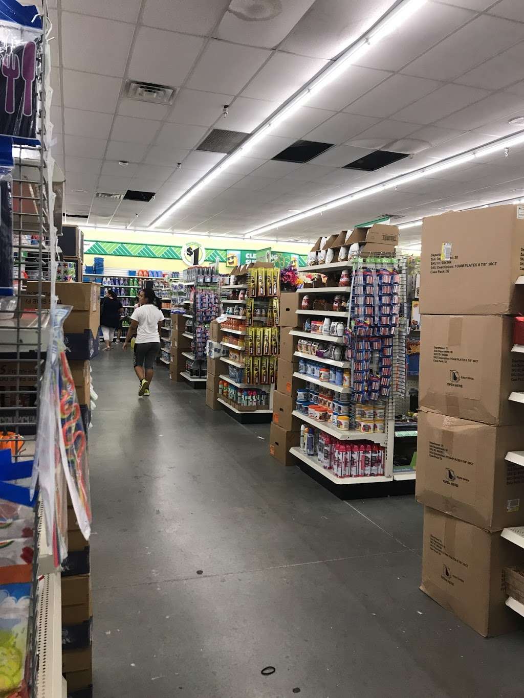 Dollar Tree | 5240 W Irlo Bronson Memorial Hwy, Kissimmee, FL 34746 | Phone: (321) 677-0340