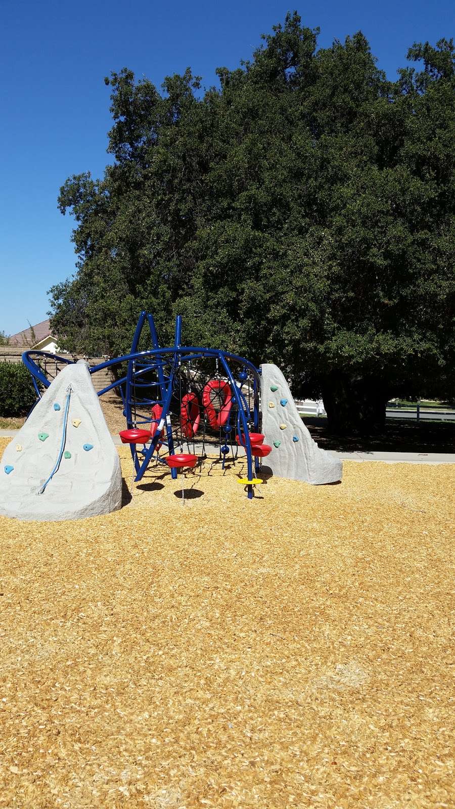 Oak Bluffs Playground | 38219 Oak Bluff Ln, Murrieta, CA 92562, USA