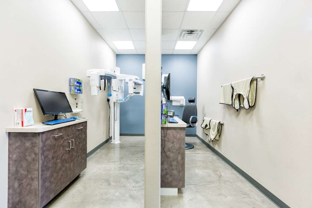 Risas Dental and Braces - Phoenix West | 1636 N 51st Ave, Phoenix, AZ 85035, USA | Phone: (602) 904-5901