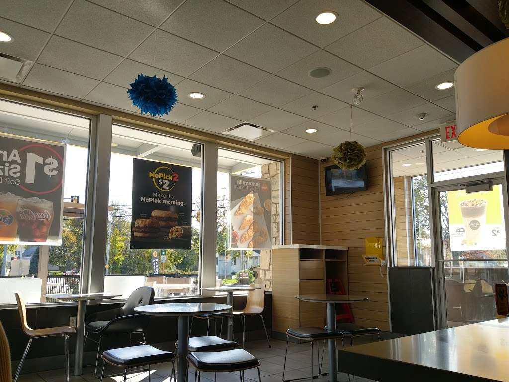 McDonalds | 110 Pleasant Valley St, Methuen, MA 01844, USA | Phone: (978) 687-9831