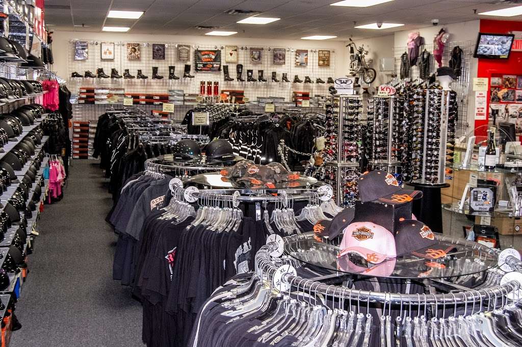 Renegade Classics Outlet Store | 511 Commack Rd, Deer Park, NY 11729, USA | Phone: (631) 667-7433