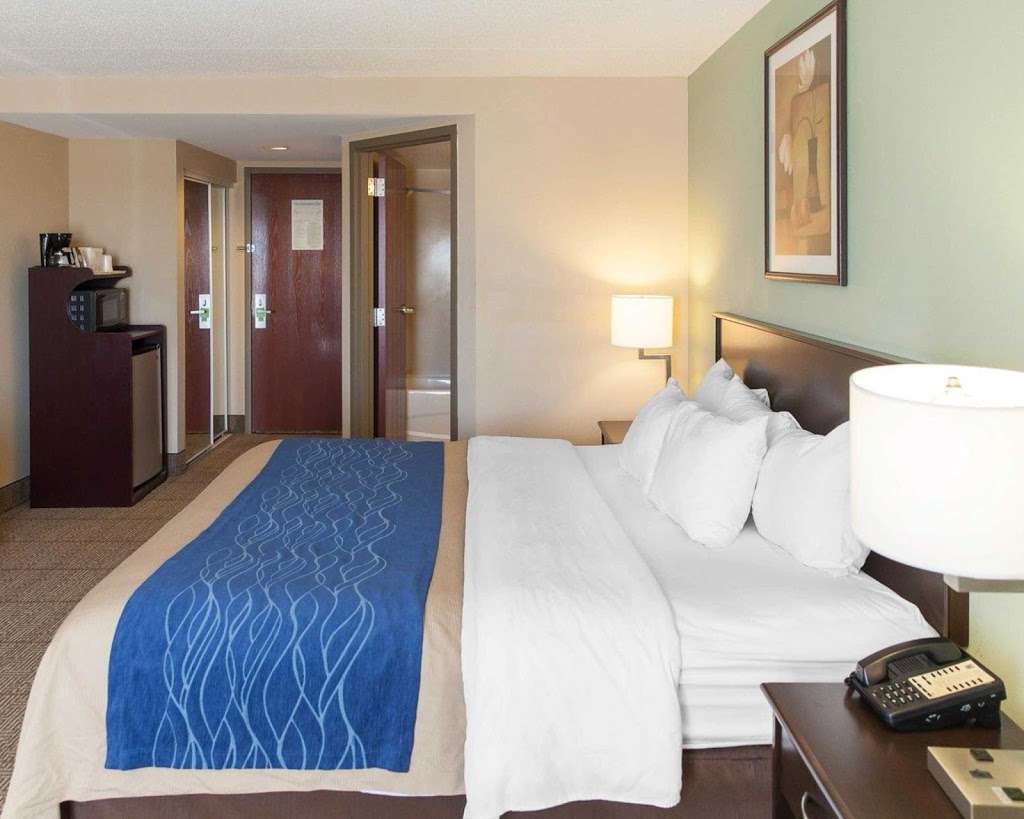 Comfort Inn Near Quantico Main Gate North | 16931 Old Stage Rd, Dumfries, VA 22025, USA | Phone: (703) 445-8070