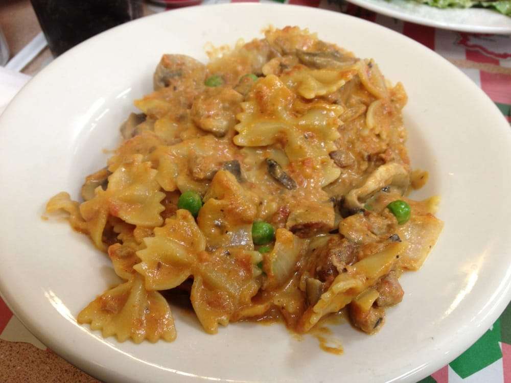Gino's of Kissena, 6501 Kissena Blvd 1, Flushing, NY 11367