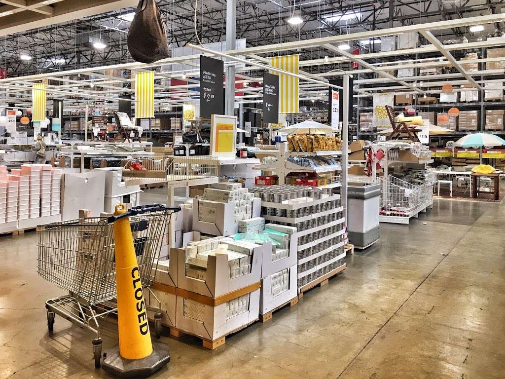 IKEA | 4400 Shellmound St, Emeryville, CA 94608, USA | Phone: (888) 888-4532