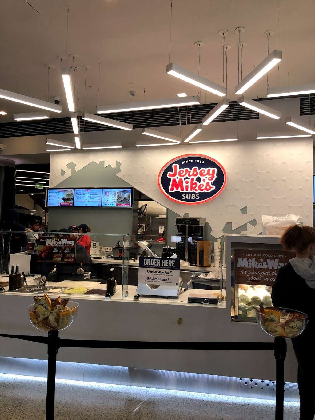 Jersey Mikes Subs | Los Angeles International Airport (LAX), Terminal 2, 1 World Way #233, Los Angeles, CA 90045, USA | Phone: (310) 301-9008