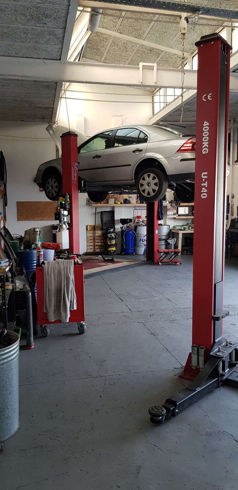 A CAR MOT & SERVICE CENTRE | UNIT 1, 2 Edinburgh Pl, Harlow CM20 2DJ, UK | Phone: 01279 898440