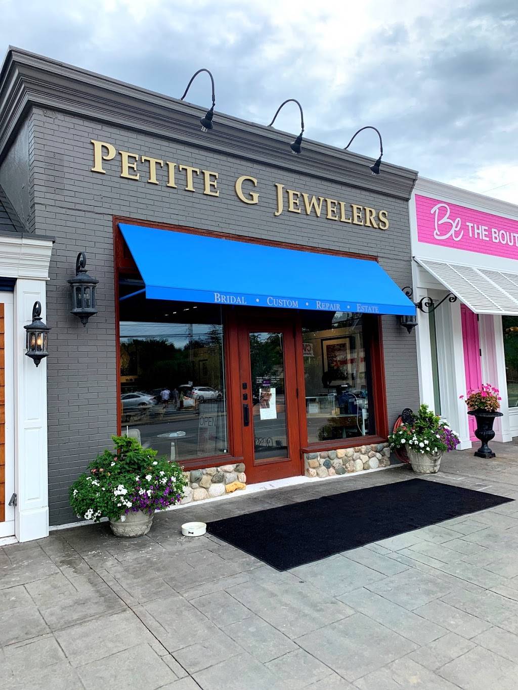Petite G Jewelers | 5609 N Illinois St, Indianapolis, IN 46208, USA | Phone: (317) 255-5555