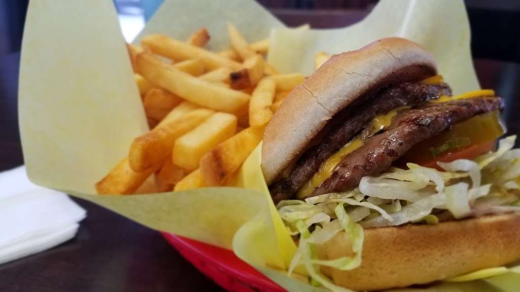 Star Burgers | 14752 Badillo St, Baldwin Park, CA 91706, USA | Phone: (626) 337-7777