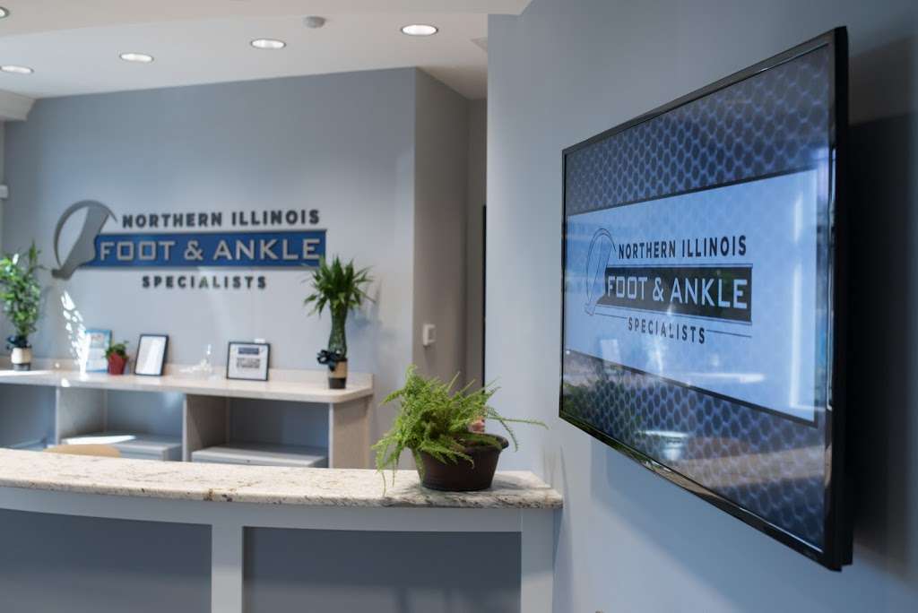 Northern Illinois Foot & Ankle Specialists | 165 N Lakewood Rd Suite A, Lake in the Hills, IL 60156, USA | Phone: (847) 639-5800