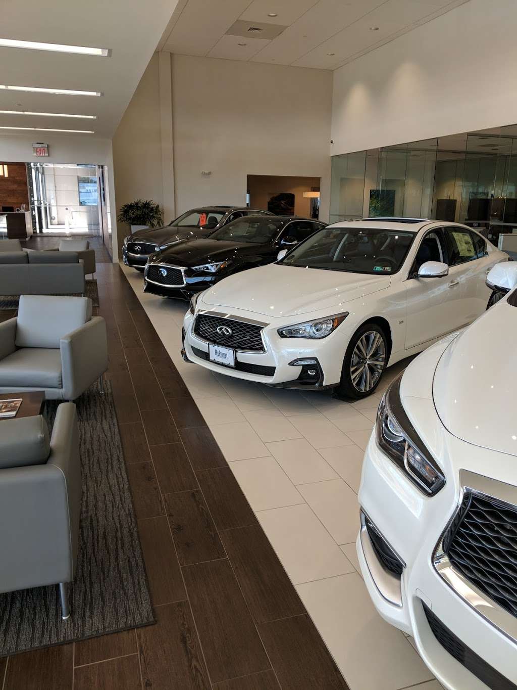 Holman INFINITI | 577 NJ-38, Maple Shade Township, NJ 08052, USA | Phone: (855) 754-7252