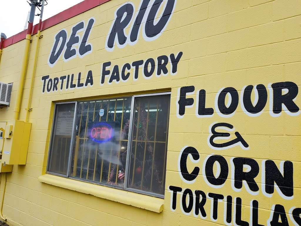 Del Rio Tortilla Factory | 1402 Gillette Blvd, San Antonio, TX 78224, USA | Phone: (210) 922-4810