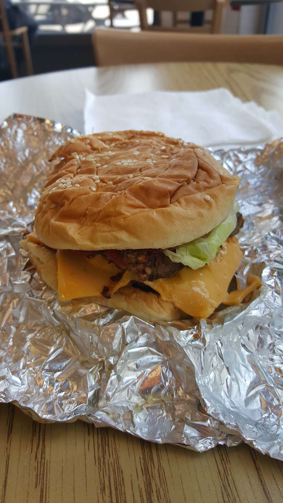 Five Guys | 701 Frank E Rodgers Blvd S, Harrison, NJ 07029 | Phone: (973) 484-5047