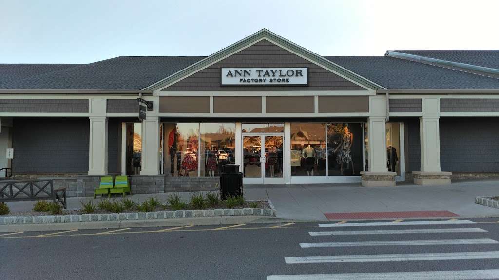 Ann Taylor Factory Store | 117 Niagara Lane, Central Valley, NY 10917, USA | Phone: (845) 928-4586