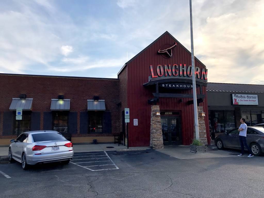 LongHorn Steakhouse - Curbside To Go Available | 2925 Battleground Ave, Greensboro, NC 27408, USA | Phone: (336) 545-3200