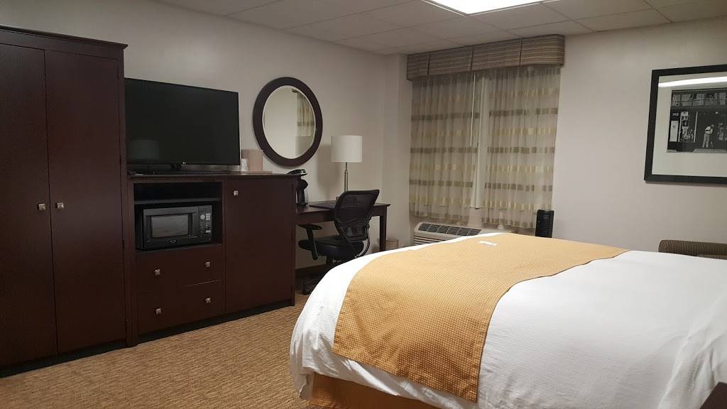 Navy Gateway Inns And Suites | 7728 Wasp Ave, Millington, TN 38053, USA | Phone: (901) 881-8884