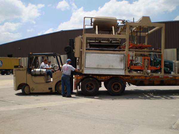 Huddleston Machinery Moving | 7800 E 12th St, Kansas City, MO 64126, USA | Phone: (816) 231-4147