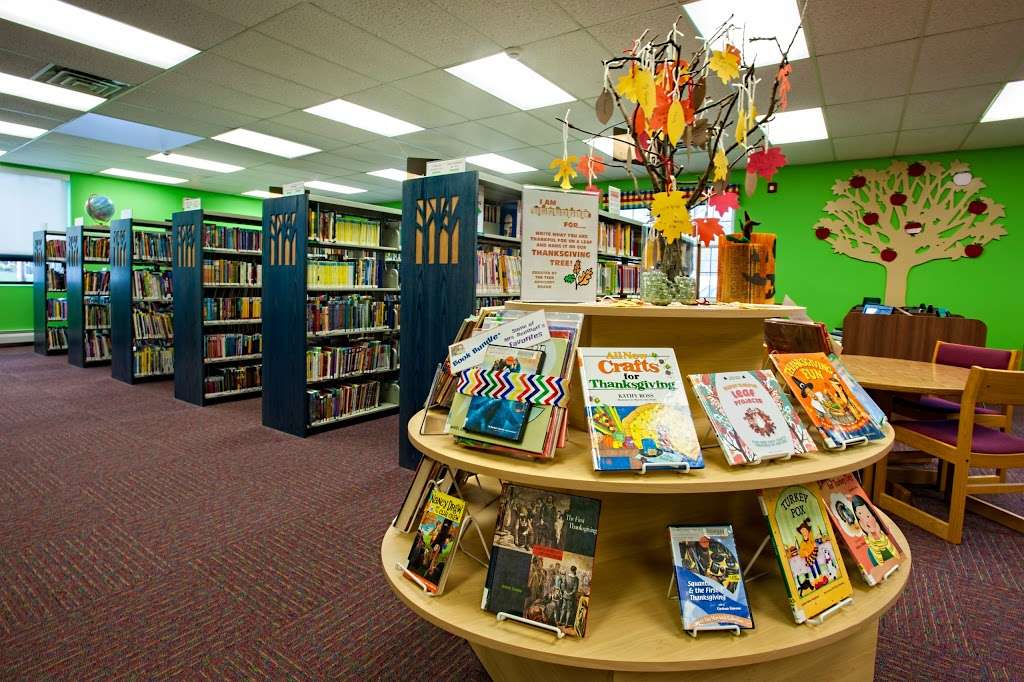 Randolph Township Free Public Library | 28 Calais Rd, Randolph, NJ 07869, USA | Phone: (973) 895-3556