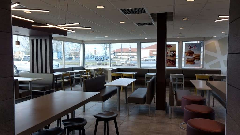 McDonalds | 4255 US-24 W, Remington, IN 47977, USA | Phone: (219) 261-2589