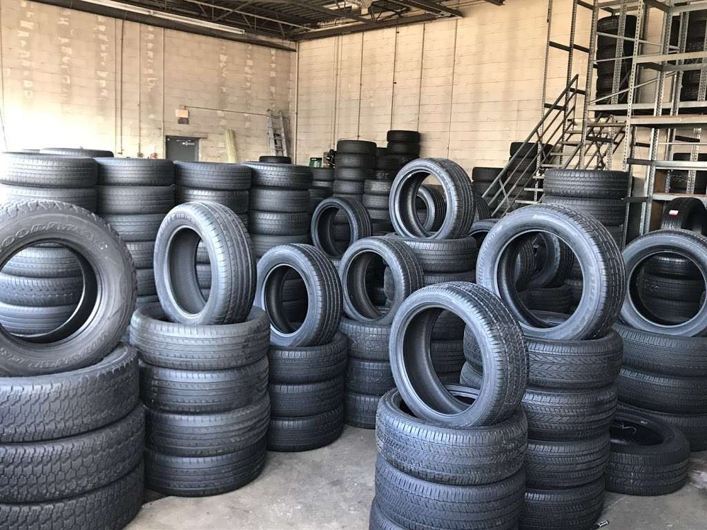 Js Discount Tire | 3010 W Patapsco Ave, Baltimore, MD 21230, USA | Phone: (443) 641-0880