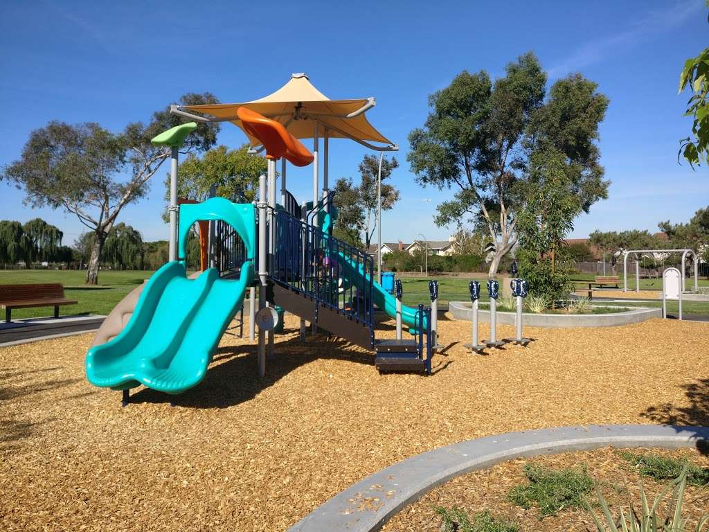 Laurie Meadows Park | 111 Laurie Meadows Dr, San Mateo, CA 94403, USA | Phone: (650) 522-7434