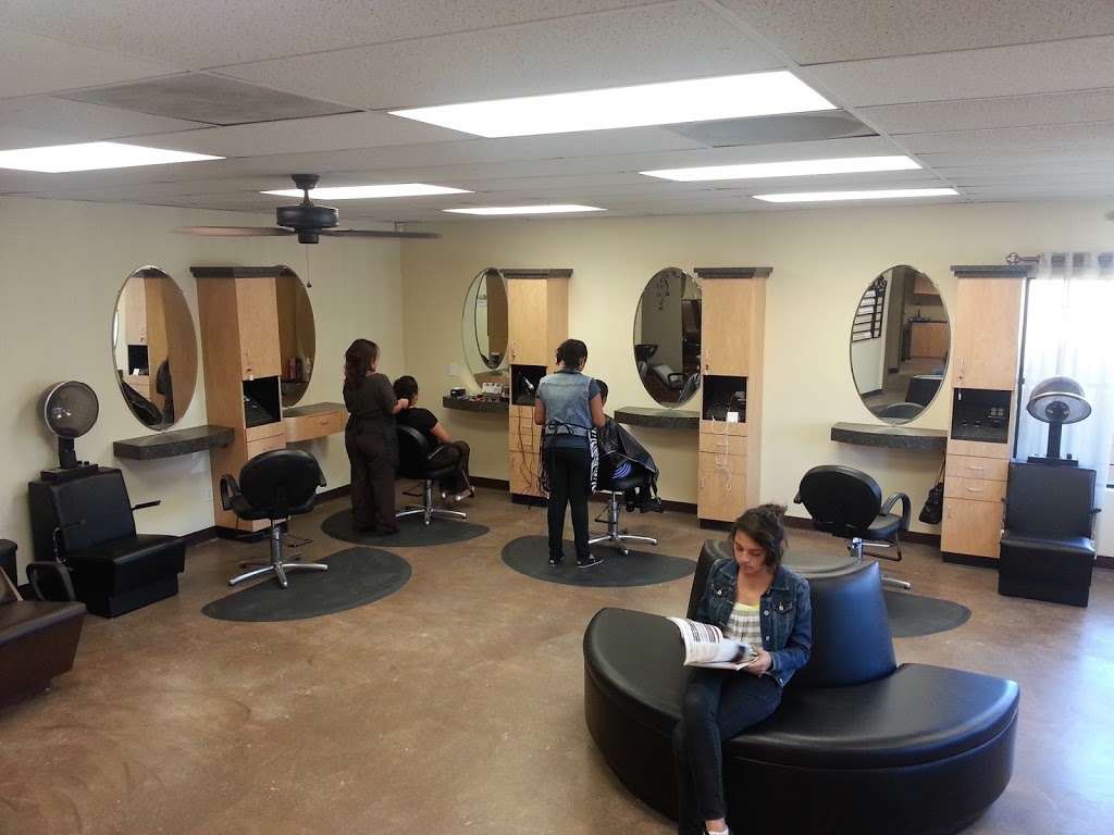 Chic Salon & Boutique | 3942 Sierra Hwy #1, Acton, CA 93510, USA | Phone: (661) 269-2442