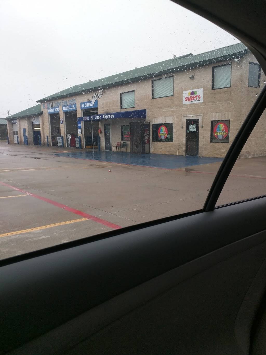 Mobil 1 Lube Express | 3050 Kingswood Blvd, Grand Prairie, TX 75052, USA | Phone: (972) 522-1054