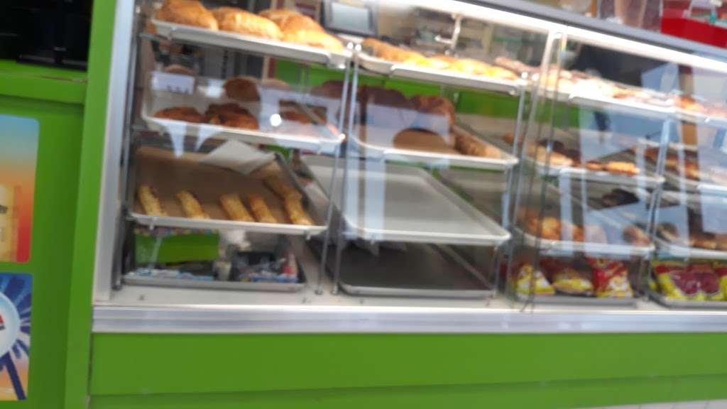 US Doughnuts & Croissants | 22416 Norwalk Blvd, Hawaiian Gardens, CA 90716, USA | Phone: (562) 420-7733