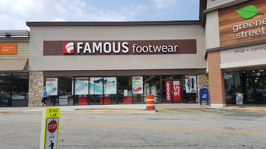 Famous Footwear | 261 Swedesford Rd, Wayne, PA 19087, USA | Phone: (610) 687-3062