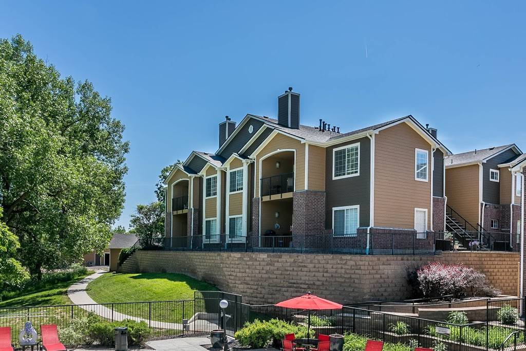 The Crossings at Bear Creek Apartments | 10117 W Dartmouth Pl, Lakewood, CO 80227, USA | Phone: (720) 689-0755