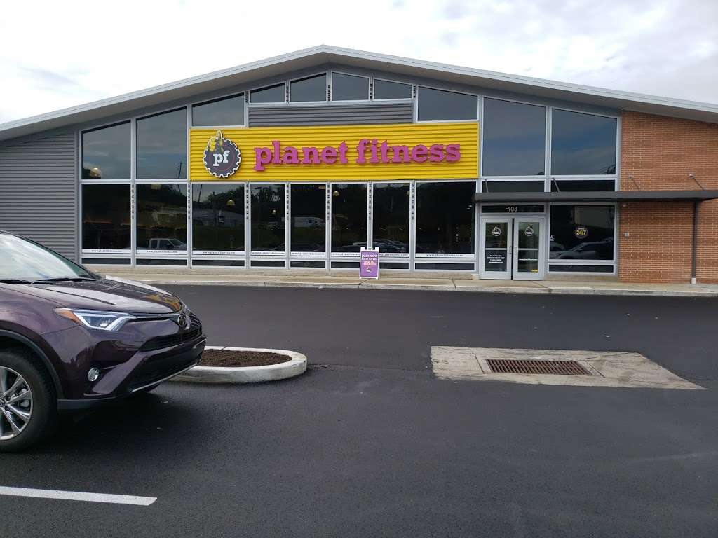 Planet Fitness | Shopping Center, 108 W 1st Ave, Parkesburg, PA 19365, USA | Phone: (484) 206-7766