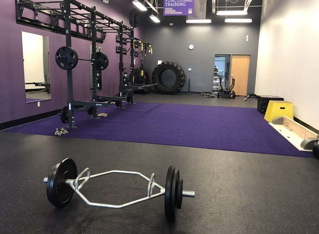 Anytime Fitness | 901 Meadowbrook Rd, Waukesha, WI 53188, USA | Phone: (262) 446-4141