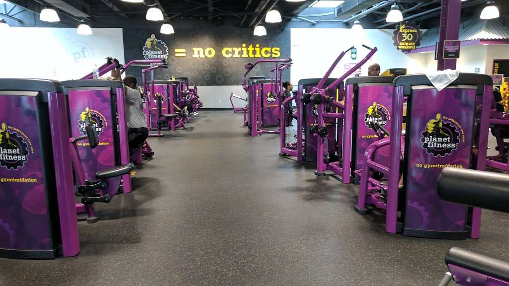 Planet Fitness | 200 Glen Cove Rd, Carle Place, NY 11514, USA | Phone: (516) 741-4320