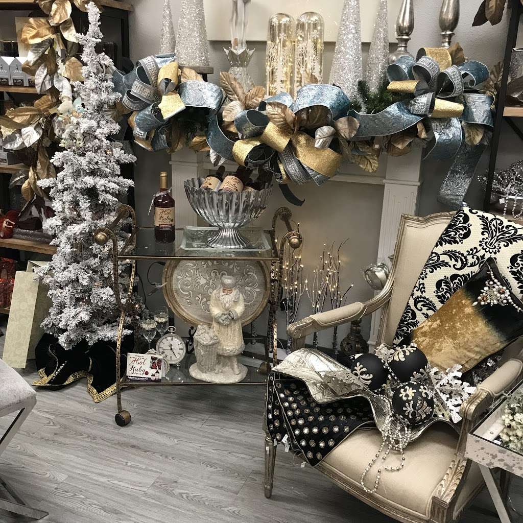 Très Elégant Gifts & Decor | 14469 Memorial Dr, Houston, TX 77079, USA | Phone: (713) 909-6895