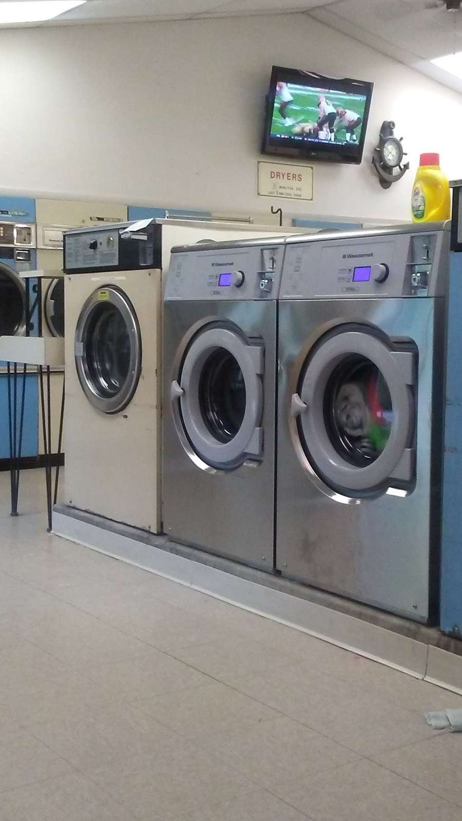 USA Laundromat | 429 Schuylkill Rd, Phoenixville, PA 19460 | Phone: (484) 924-9391