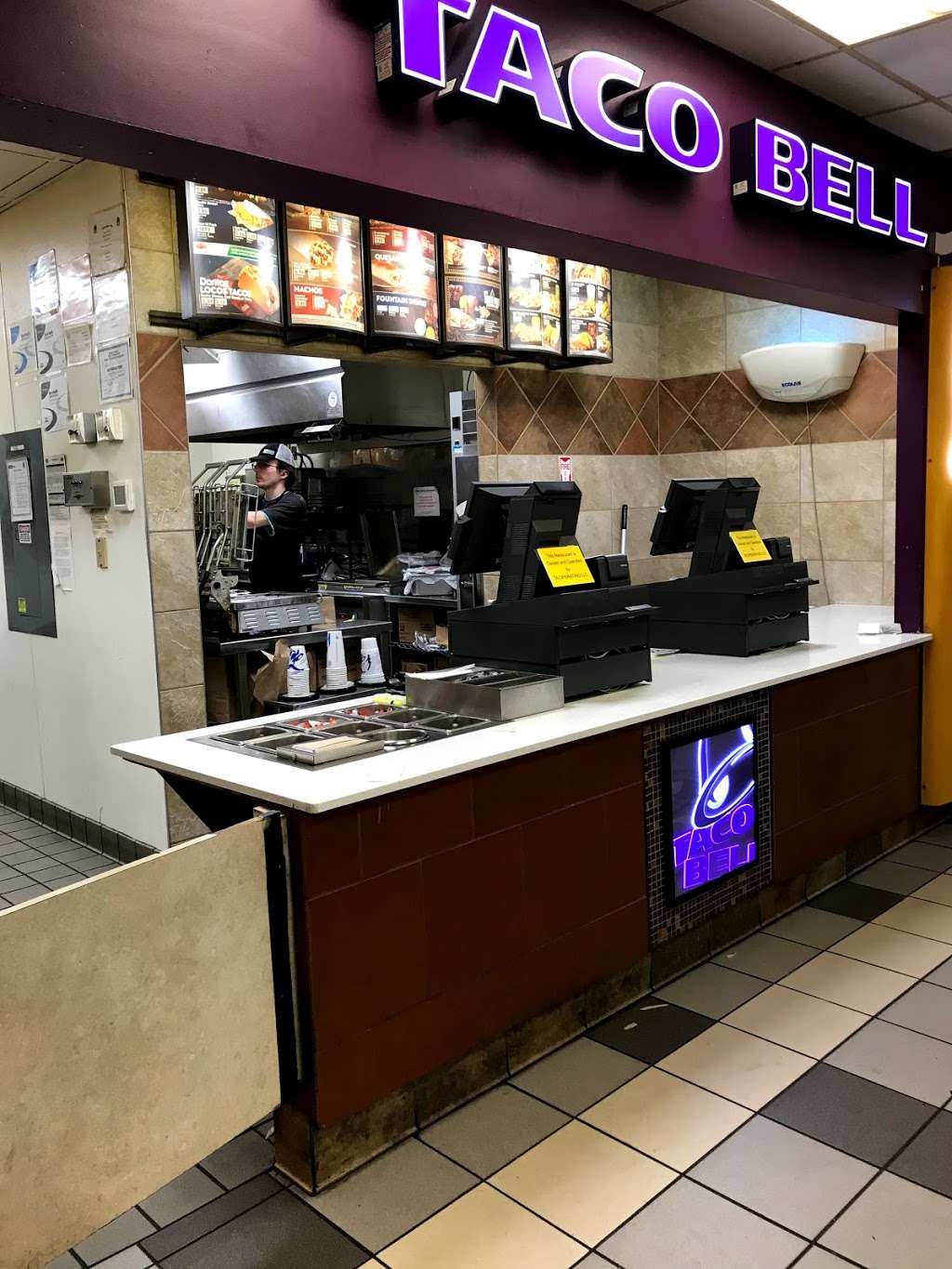 Taco Bell Express | 2 Simpson Rd, Columbia, NJ 07832, USA | Phone: (908) 496-4124