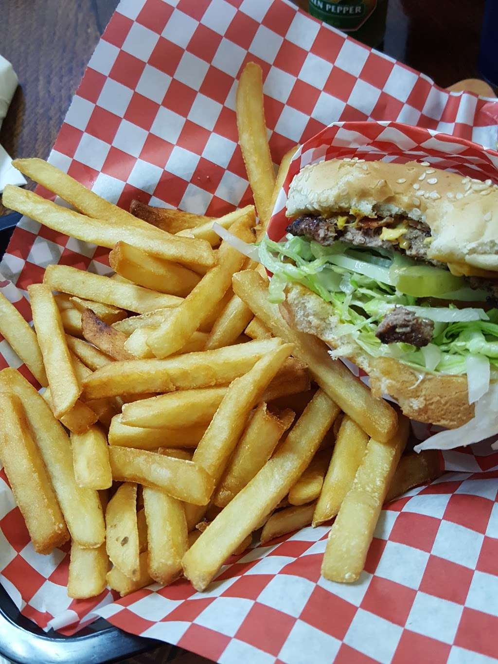 Burger Express Fresh Mexican Grill | 3200 E Los Angeles Ave, Simi Valley, CA 93065, USA | Phone: (805) 579-7353