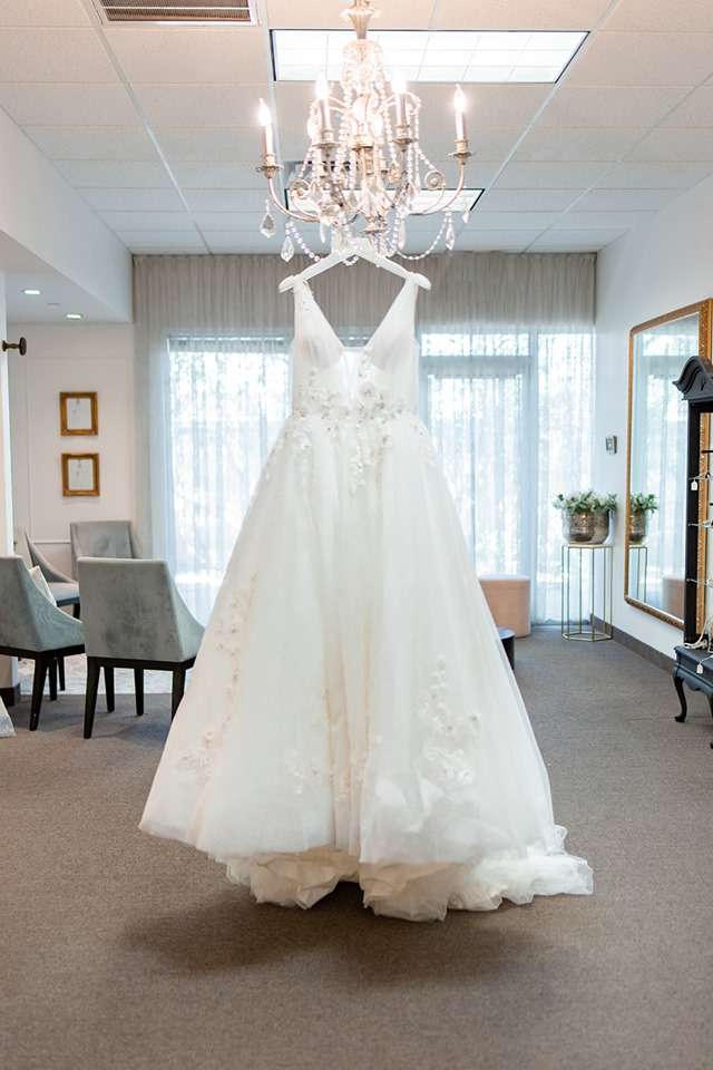 Mariée Bridal | 8100 E Indian School Rd, Scottsdale, AZ 85251, USA | Phone: (480) 946-4343