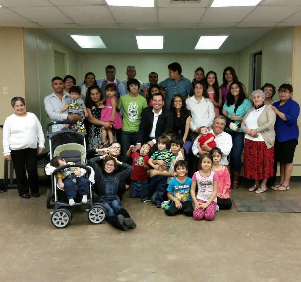Iglesia Casa De Oracion Para Todos Los Pueblos | 1304 Ranch Rd 620 N, Lakeway, TX 78734, USA | Phone: (512) 363-9041