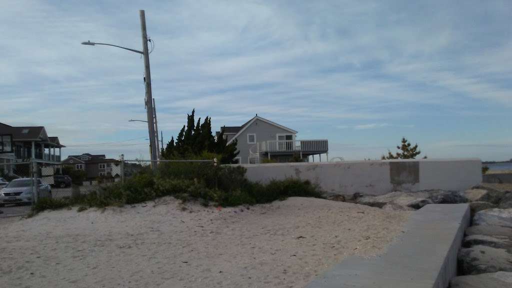 Beach House | 145 Inwood Ave, Point Lookout, NY 11569, USA | Phone: (516) 632-9926