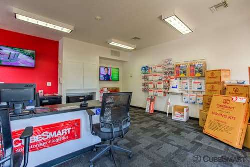 CubeSmart Self Storage | 5301 N Pine Hills Rd, Orlando, FL 32808, USA | Phone: (407) 522-0941