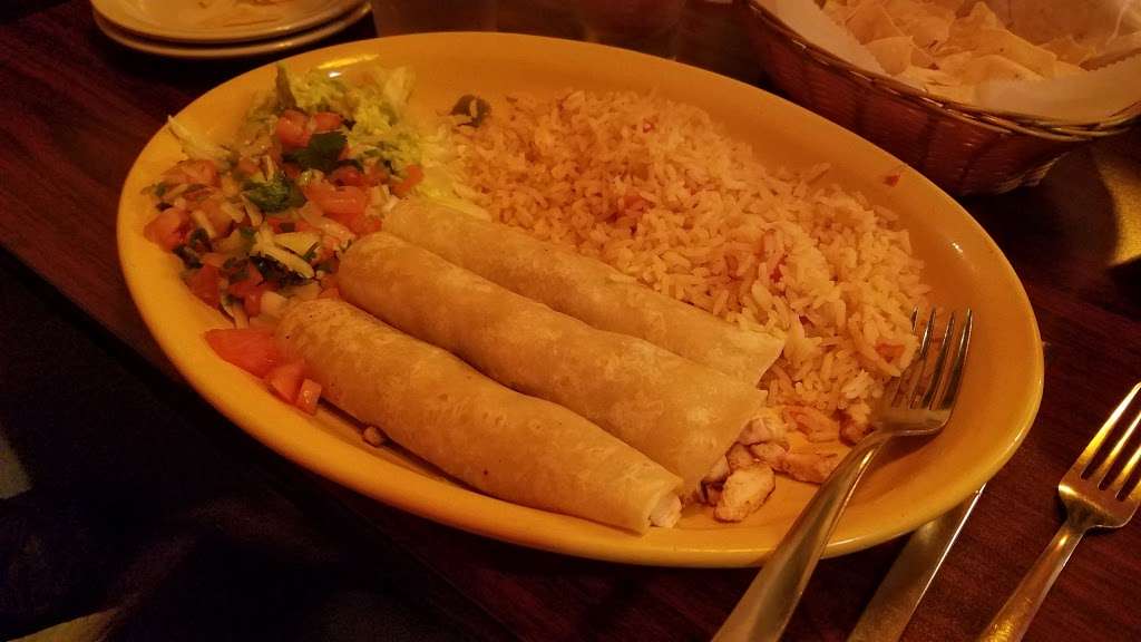 Herreras Mexican Restaurant | 9420 College Park Dr, Conroe, TX 77384, USA | Phone: (936) 273-5466