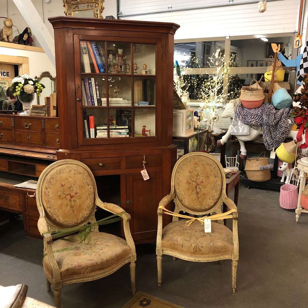 Baileywyck Antiques | 4274 Loudoun Ave, The Plains, VA 20198, USA | Phone: (540) 687-6097
