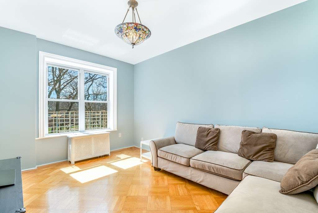 Real Estate Photography NYC | 462 B 141 St, Belle Harbor, NY 11694, USA | Phone: (347) 974-0841