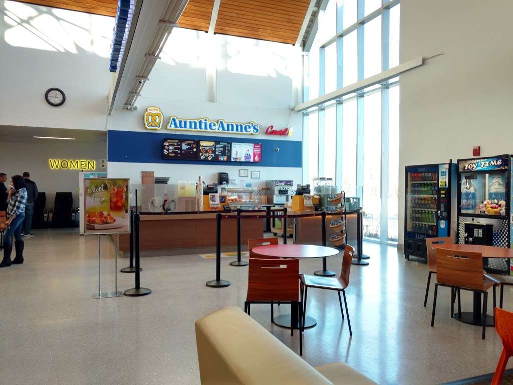 Auntie Annes | Maryland House Plaza Interstate 95 MM82, Aberdeen, MD 21001, USA | Phone: (443) 681-2103